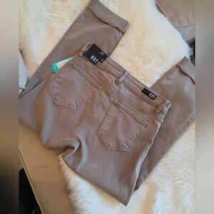 NWT Kut from the Kloth Women's Toasted Almond  Straight Leg Cropped Jeans Size 4